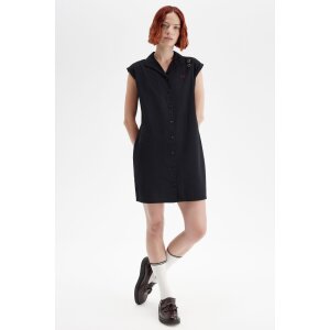 FRED PERRY AMY WINEHOUSE Hemdkleid mit offenem Kragen black