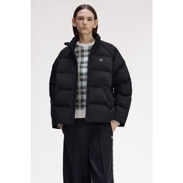 fred-perry-wattierte-jacke-mit