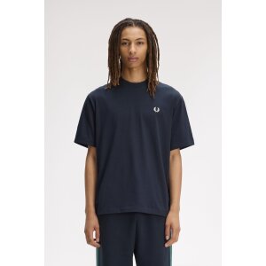 FRED PERRY T-Shirt mit Fred Perry Print am Rücken navy