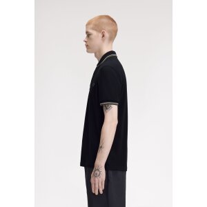 FRED PERRY Twin Tipped Polo Shirt black / ecru / laurel wreath green