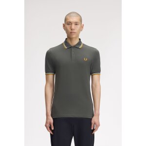 FRED PERRY Twin Tipped Polo Shirt field green / ecru /...