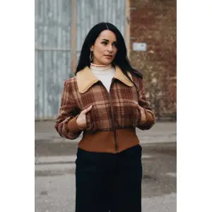 QUEEN KEROSIN Damen Cropped Flanelljacke mit Teddykragen...