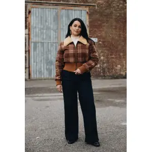 QUEEN KEROSIN Womens Cropped Flannel Jacket with Teddy Collar brown